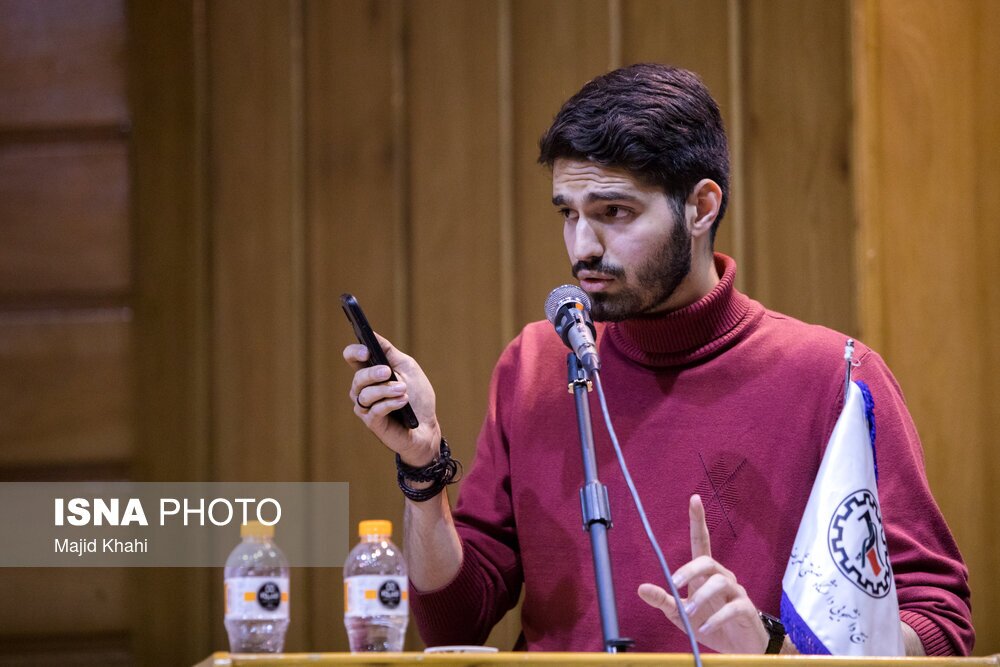 تصاویر: حضور علیرضا زاکانی در دانشگاه شریف