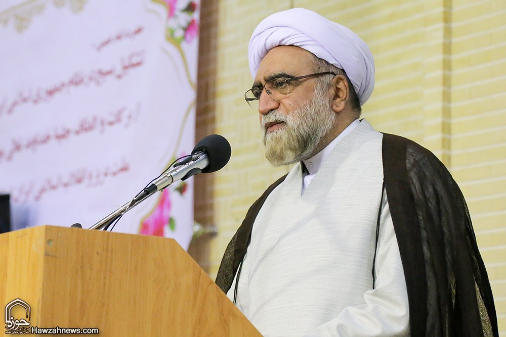 تولیت آستان قدس رضوی: فضای مجازی همانند یک بلا به جان نسل جوان افتاده تولیت آستان قدس رضوی: فضای مجازی همانند یک بلا به جان نسل جوان افتاده