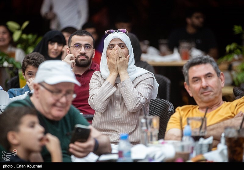 تصاویر: تماشای بازی عربستان و آرژانتین در شهر دوحه