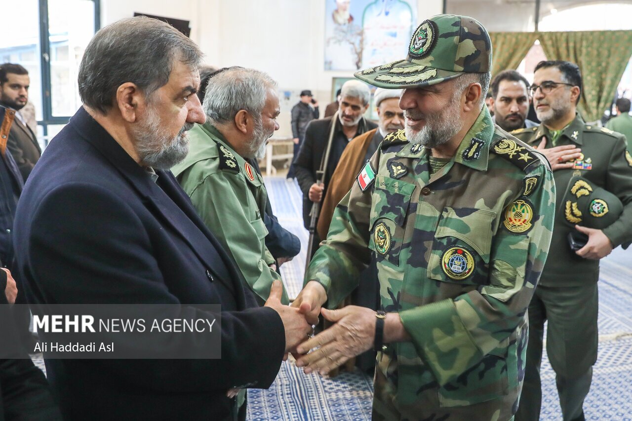 تصاویر: مراسم تشییع پیکر زنده یاد رستم قاسمی