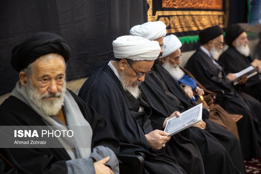 تصاویر: حضور علما و روحانیون برای عرض تسلیت رحلت آیت الله روحانی - قم