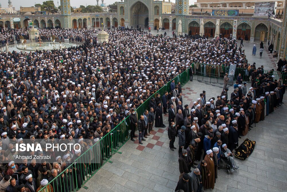 تصاویر: تشییع و تدفین آیت الله روحانی در قم