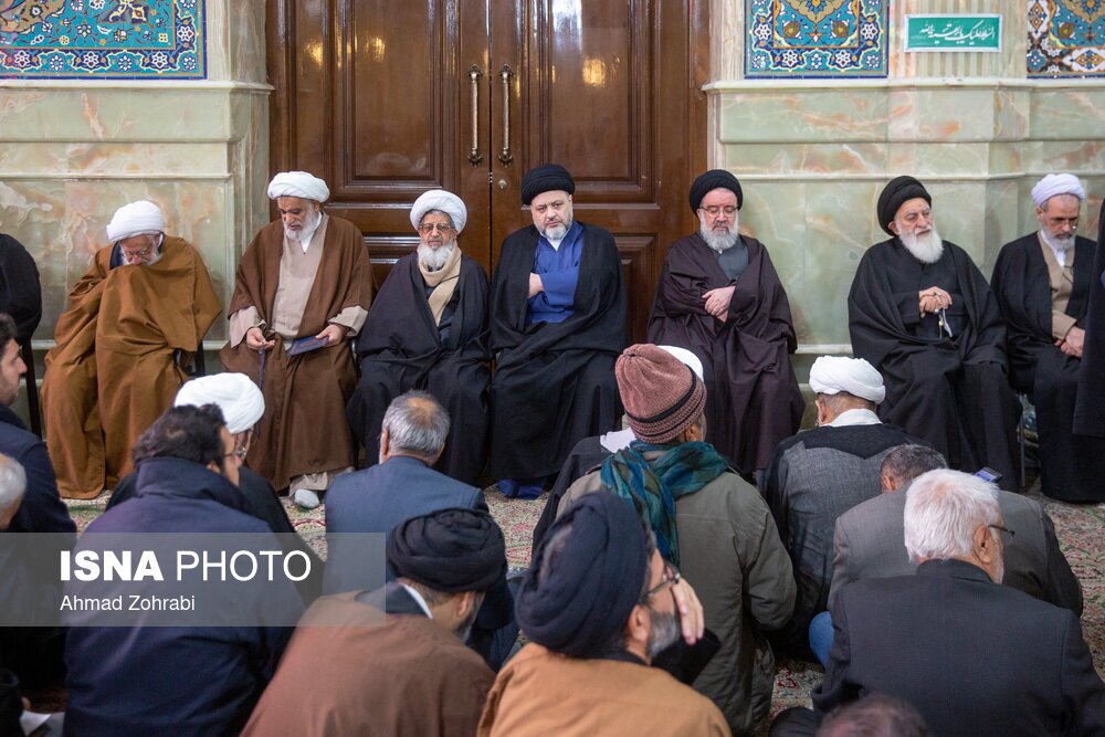 تصاویر: تشییع و تدفین آیت الله روحانی در قم