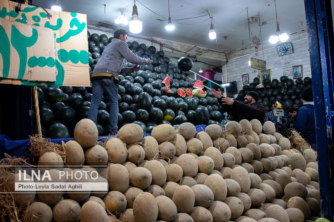 تصاویر: تهران در آستانه یلدا 1401