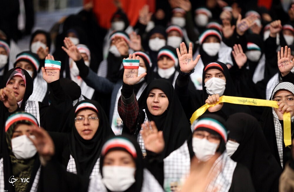 تصاویر: دیدار جمعی از بسیجیان سراسر کشور با مقام معظم رهبری