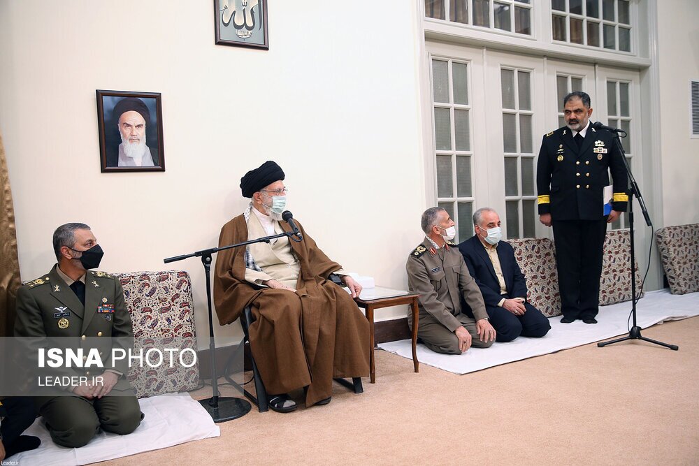 تصاویر: دیدار تعدادی از فرماندهان نیروی دریایی ارتش با مقام معظم رهبری