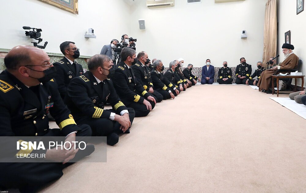 تصاویر: دیدار تعدادی از فرماندهان نیروی دریایی ارتش با مقام معظم رهبری