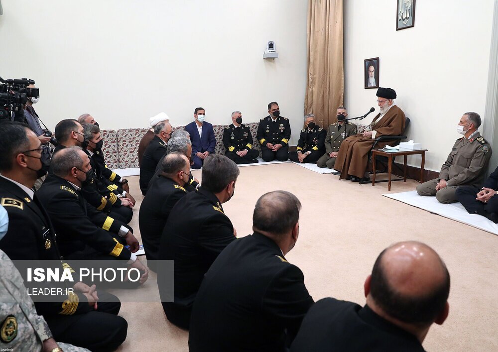 تصاویر: دیدار تعدادی از فرماندهان نیروی دریایی ارتش با مقام معظم رهبری