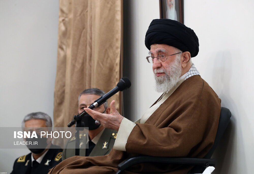 تصاویر: دیدار تعدادی از فرماندهان نیروی دریایی ارتش با مقام معظم رهبری