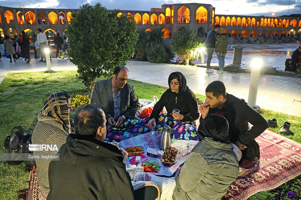 تصاویر: افطاری نوروزی