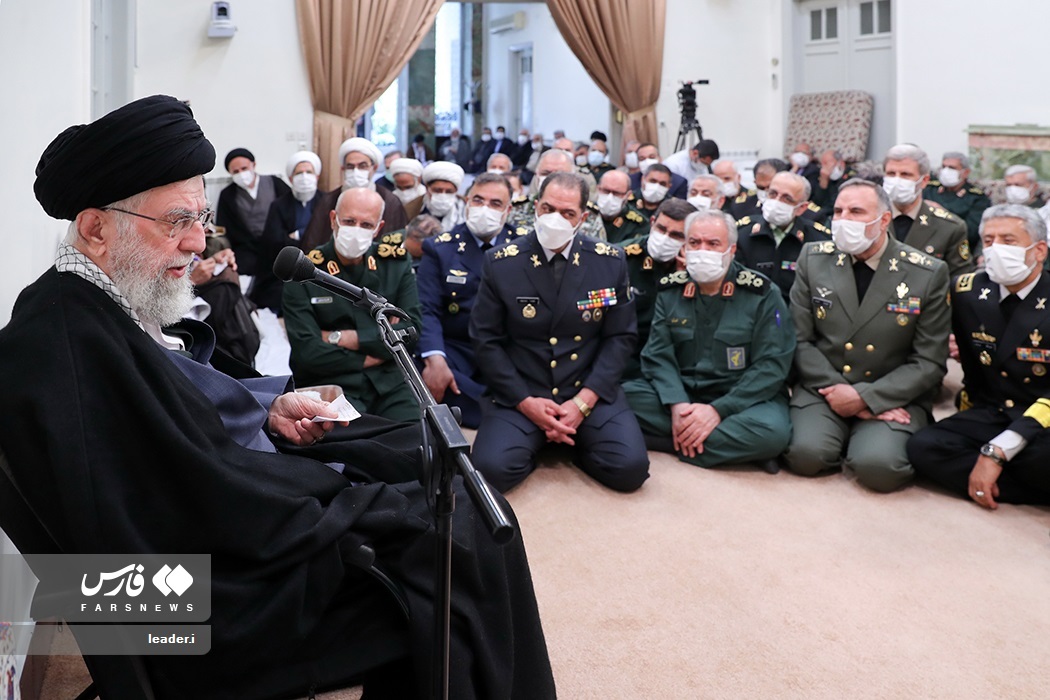 تصاویر: دیدار فرماندهان و مسئولان ارشد نیرو‌های مسلح با مقام معظم رهبری