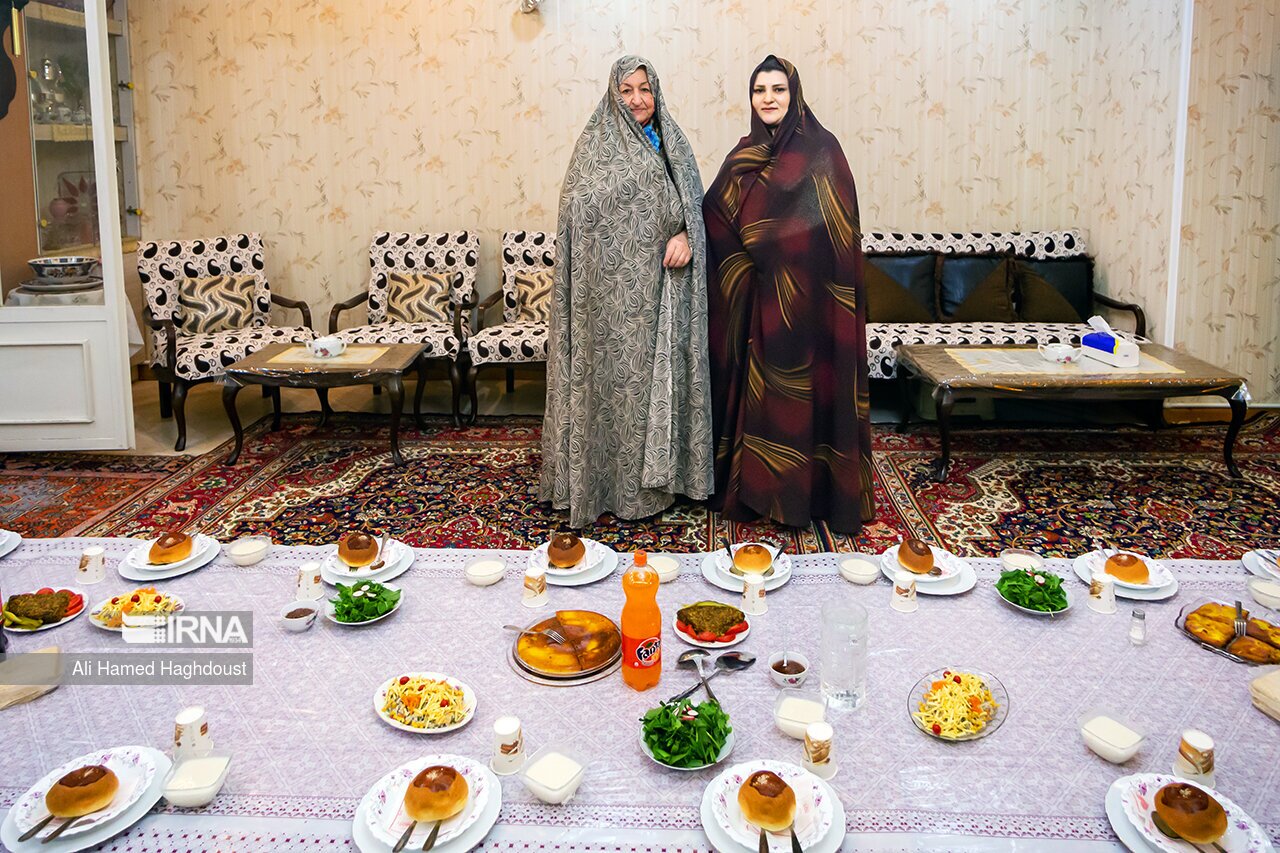 تصاویر: سفره‌های سنتی افطار