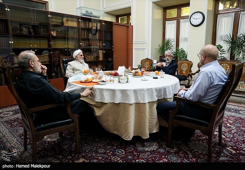 تصاویر: افطاری «قالیباف» با روسای سابق مجلس