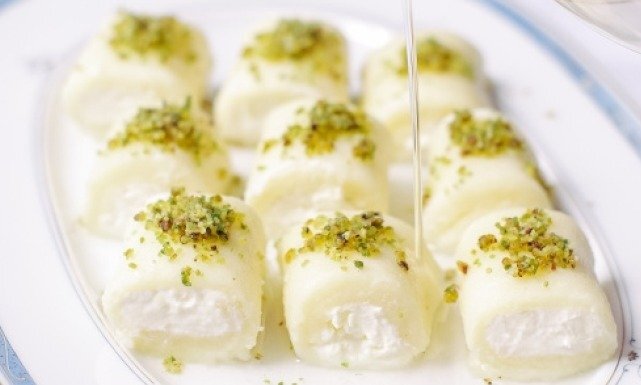 ۱۰ دسر عربی ساده و خوشمزه برای ماه رمضان ۱۰ دسر عربی ساده و خوشمزه برای ماه رمضان