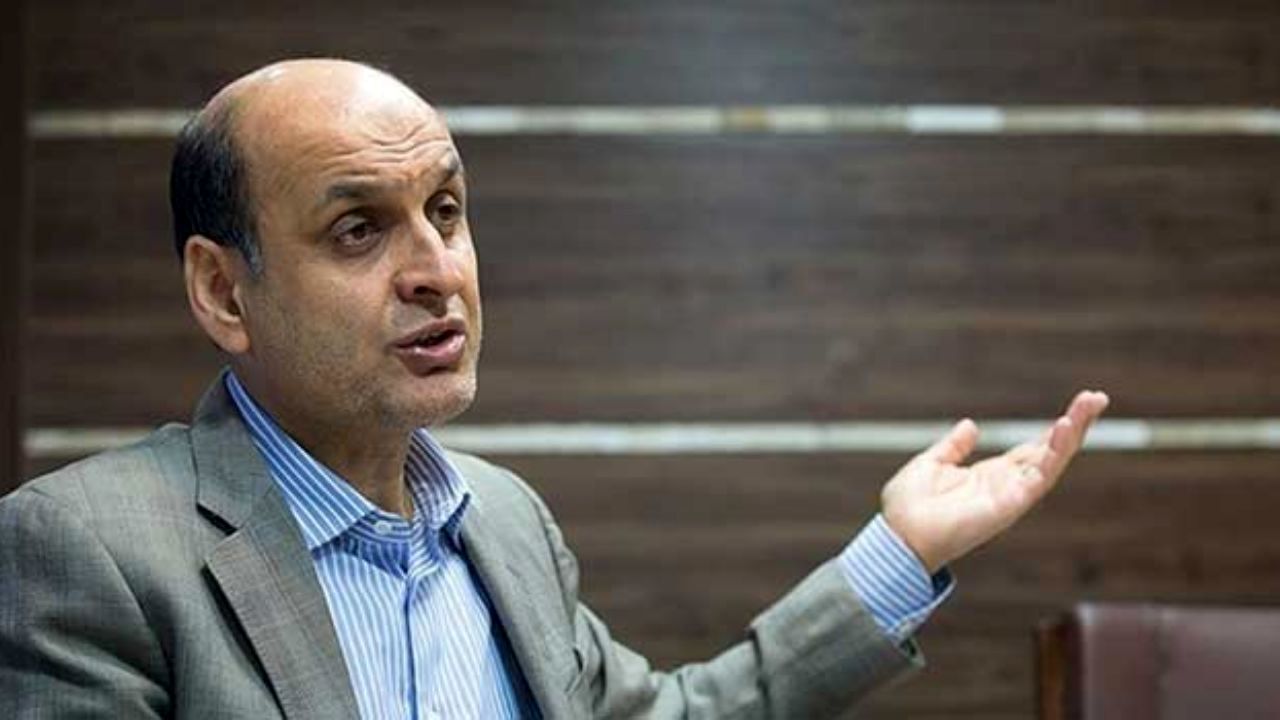 مگر آقایان تاکنون در کنترل تورم جدی نبوده اند که می گویند با جدیت می توانند تورم را کاهش دهند؟ / تورم به جدیت کار ندارد، مهم بحث بودجه و انتظارات تورمی ست مگر آقایان تاکنون در کنترل تورم جدی نبوده اند که می گویند با جدیت می توانند تورم را کاهش دهند؟ / تورم به جدیت کار ندارد، مهم بحث بودجه و انتظارات تورمی ست