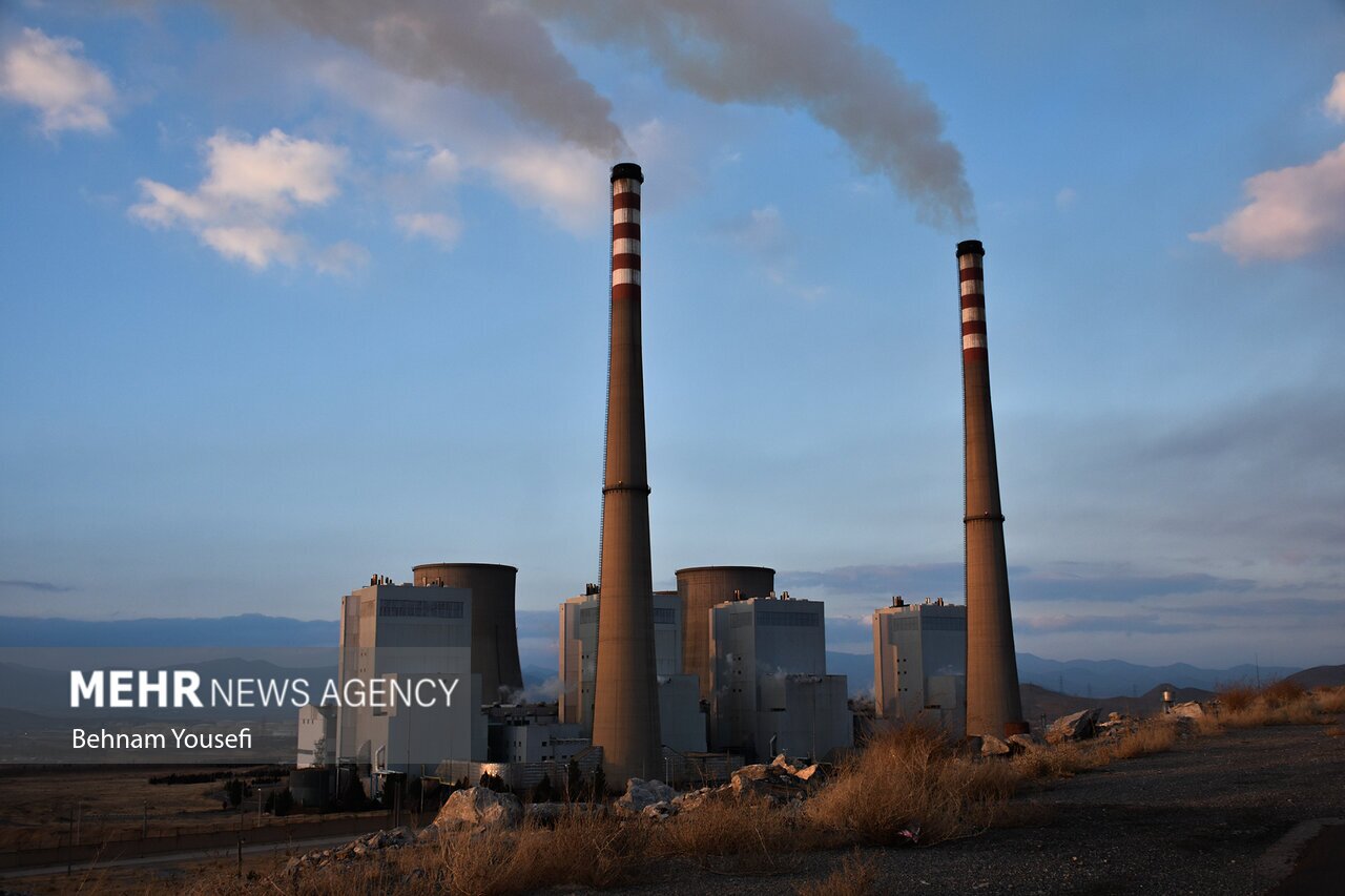 تصاویر: مازوت سوزی نیروگاه اراک