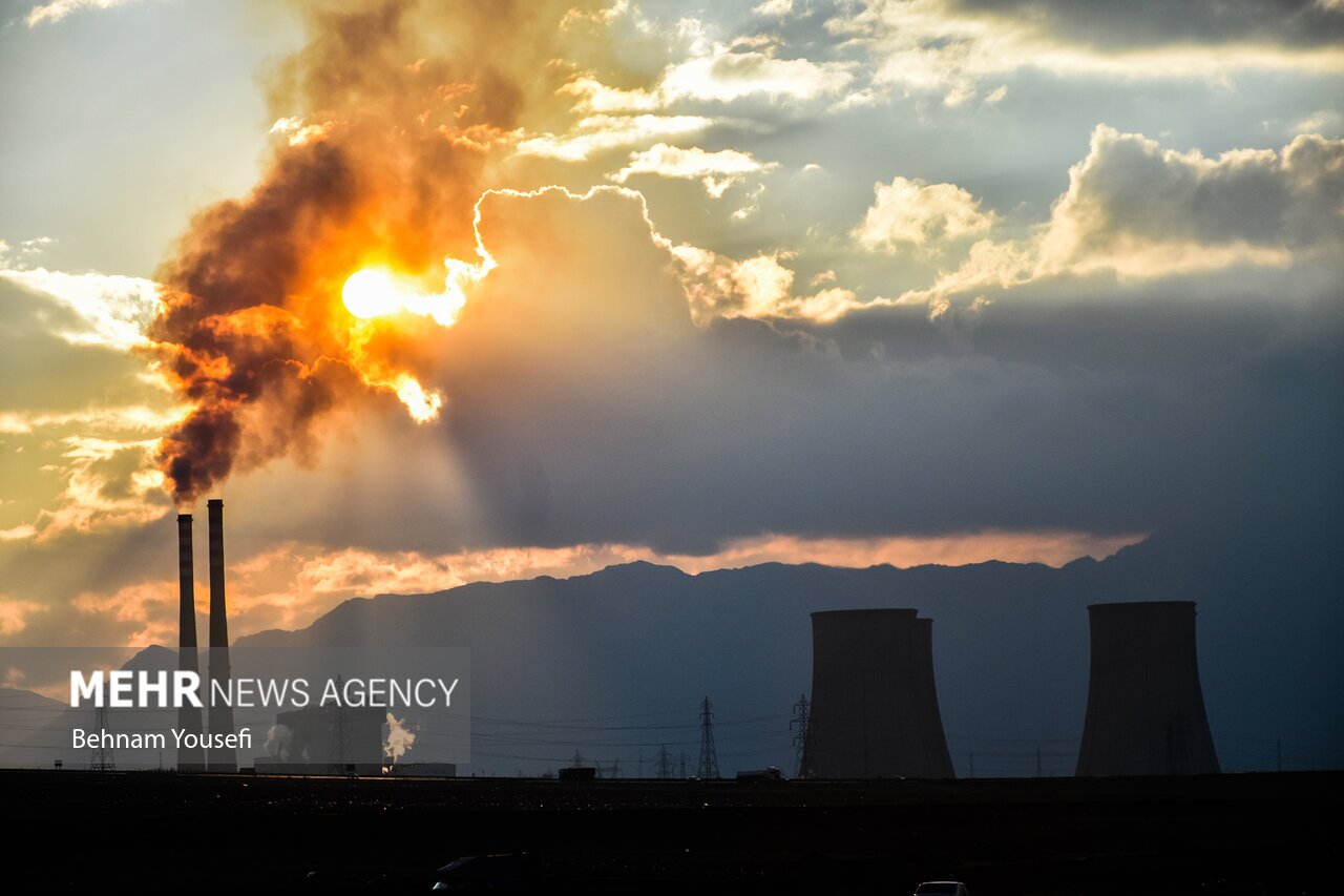 تصاویر: مازوت سوزی نیروگاه اراک