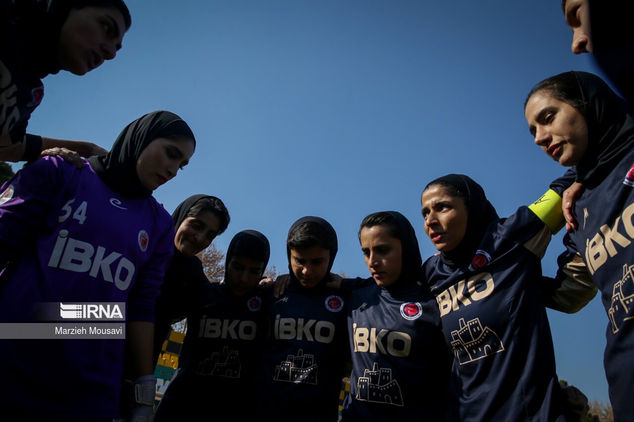 تصاویر: لیگ برتر فوتبال بانوان؛ «سپاهان» و «خاتون بم»