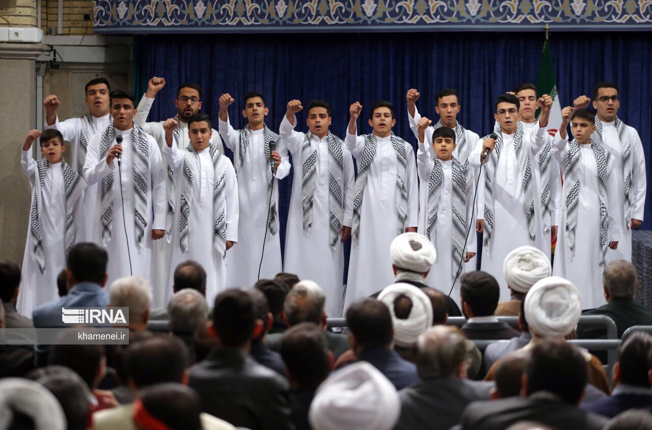 تصاویر: دیدار مردم کرمان و خوزستان با رهبر انقلاب