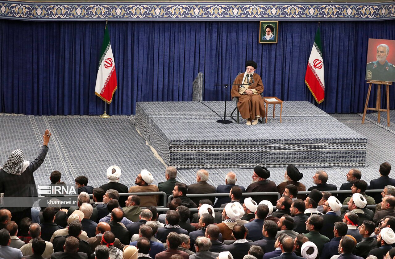 تصاویر: دیدار مردم کرمان و خوزستان با رهبر انقلاب