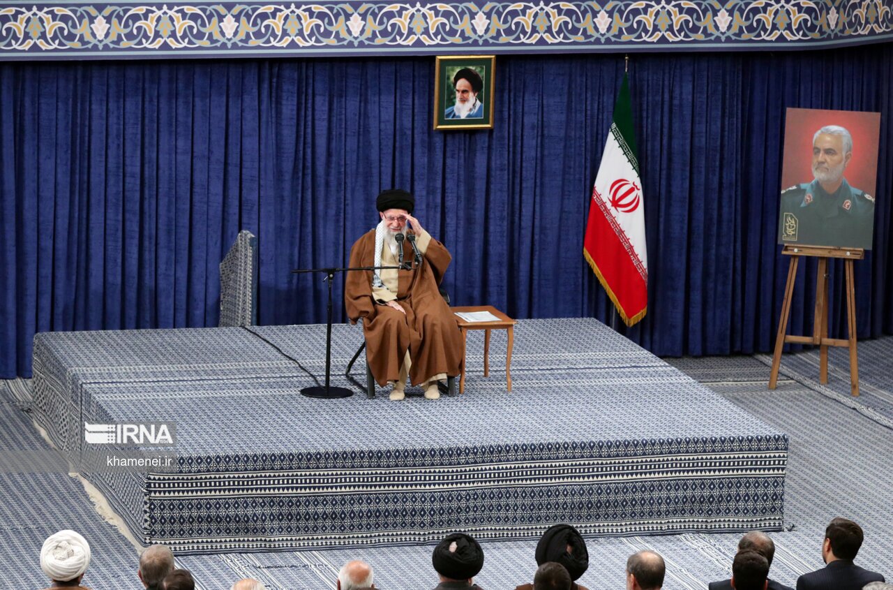 تصاویر: دیدار مردم کرمان و خوزستان با رهبر انقلاب