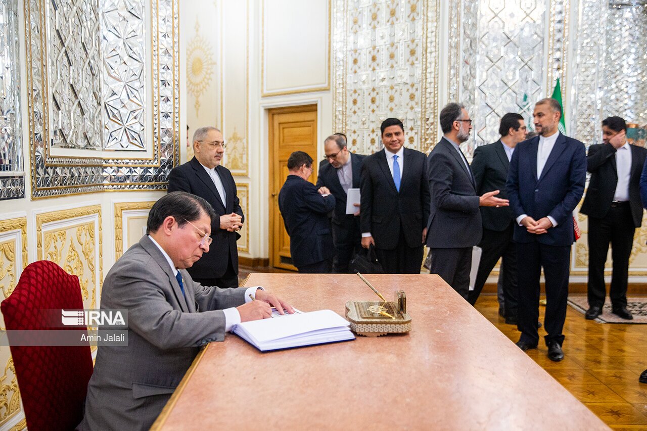 تصاویر: دیدارهای وزیر خارجه