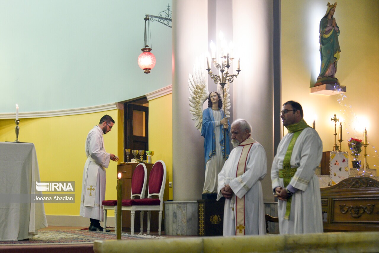 تصاویر: مراسم میلاد مسیح (ع)