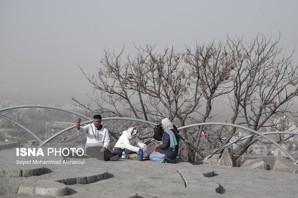 تصاویر: مشهد در آلوده‌ترین روز سال