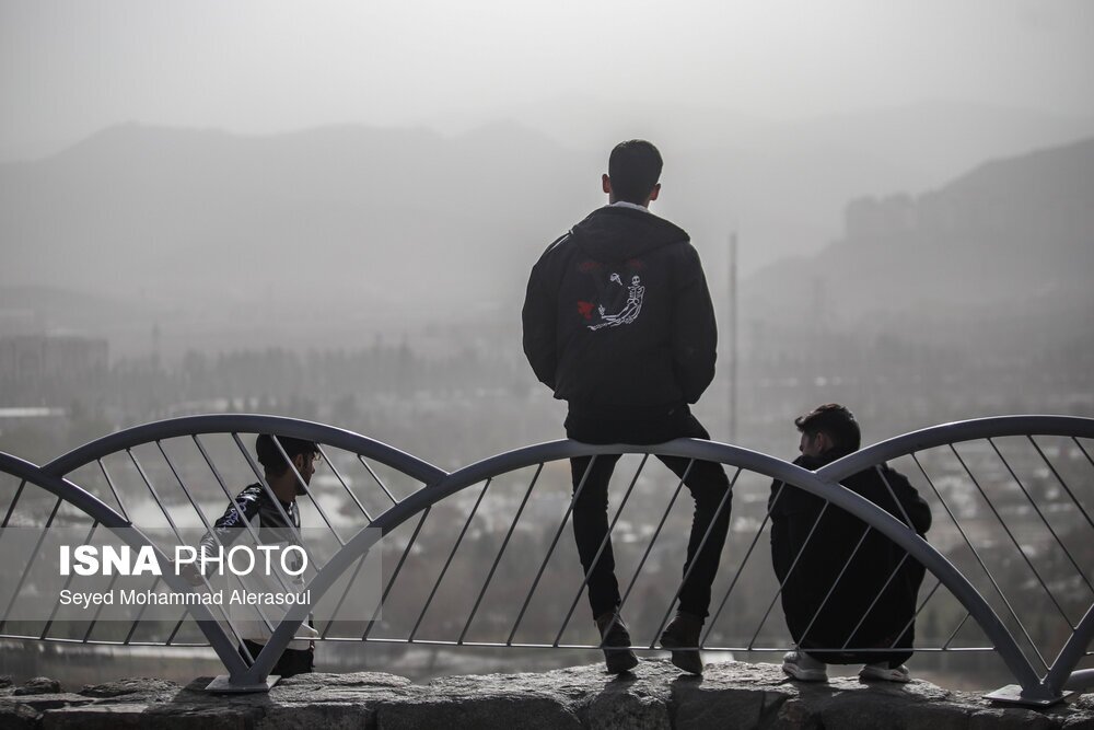 تصاویر: مشهد در آلوده‌ترین روز سال