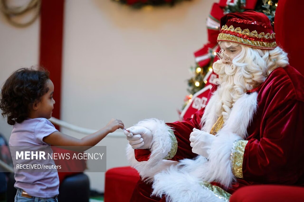 تصاویر: بابا نوئل در جشن کریسمس