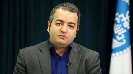 راه حل عبور از فقر، آزادی کامل است / رشد نقدینگی تا حدی کنترل شده اما به قیمت رکود / ماشین خلق هنوز هم کار می کند / دولت نگاه اقتصادی مشخصی ندارد