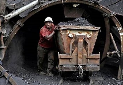 ویدیو / فیش حقوقی عجیب کارگران معدن: حق سختی کار در عمق ۲۰۰ متری، روزی ۲۰ هزار تومان