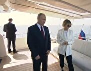تذکر پوتین به یک مجری برای سکوت کردن در هنگام پخش سرود ملی