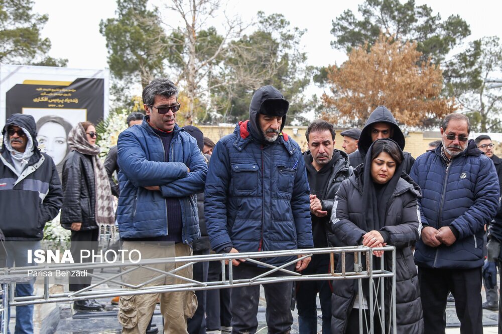 تصاویر: مراسم تشییع پیکر پردیس افکاری