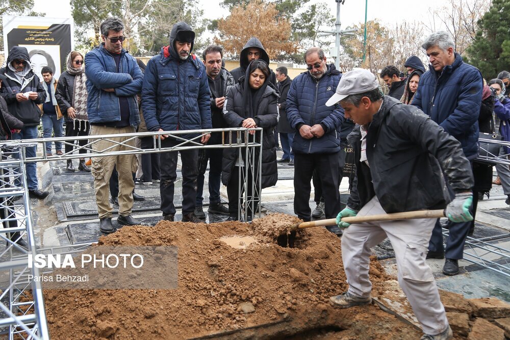 تصاویر: مراسم تشییع پیکر پردیس افکاری