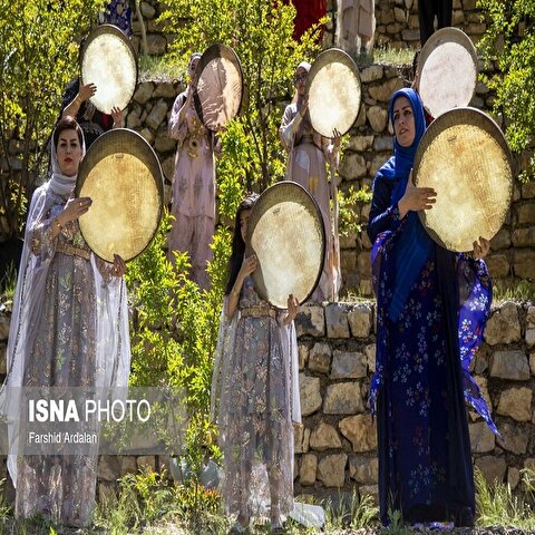 تصاویر: نوای هزار دف برفراز باینگان