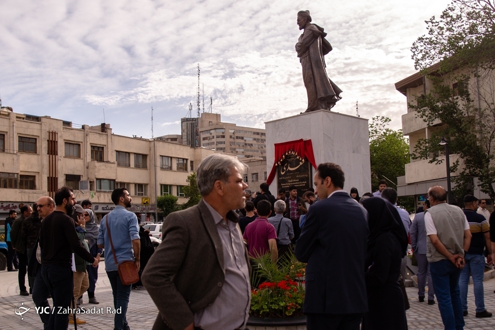 تصاویر: رونمایی از مجسمه برنزی سعدی