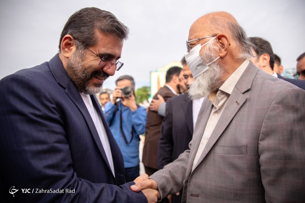 تصاویر: رونمایی از مجسمه برنزی سعدی
