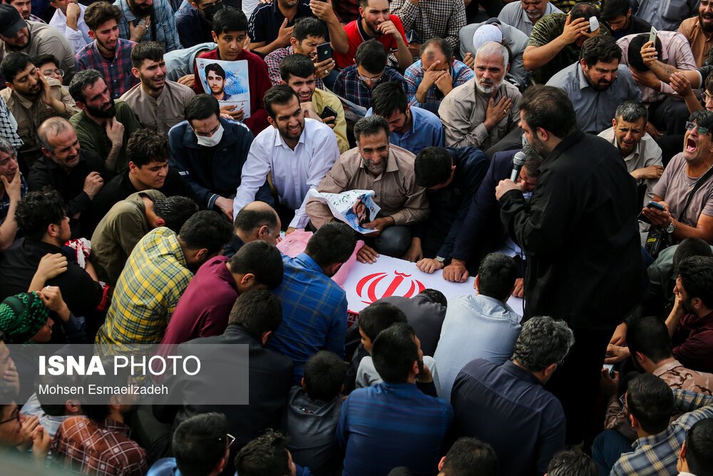 تصاویر: تشییع پیکر شهید «حمیدرضا الداغی» در مشهد