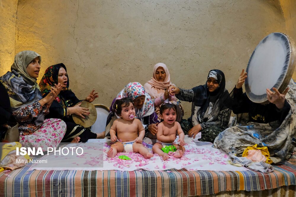 تصاویر: آیین سنتی گل غلتان نوزادان امیریه دامغان