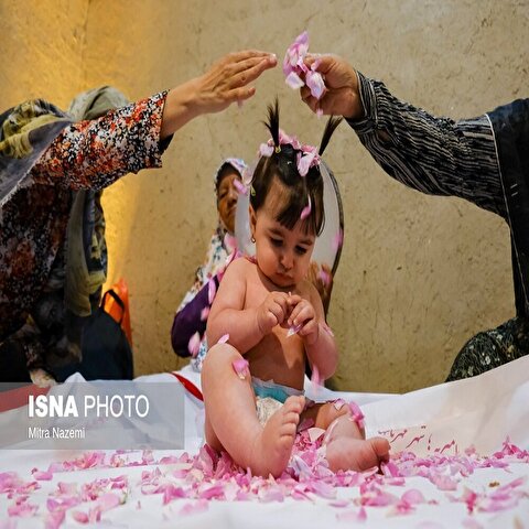 تصاویر: آیین سنتی گل غلتان نوزادان امیریه دامغان