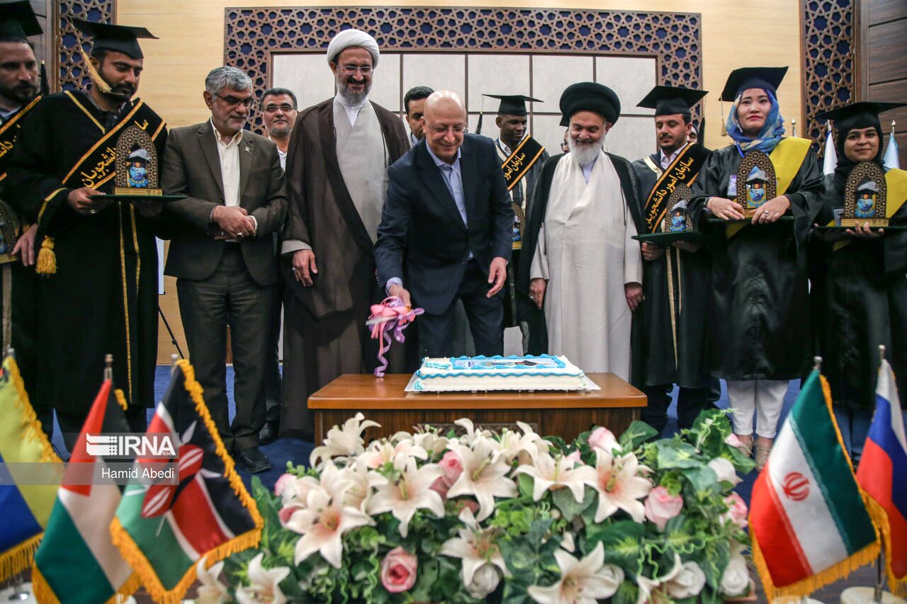 تصاویر: مراسم دانش آموختگی دانشجویان بین المللی