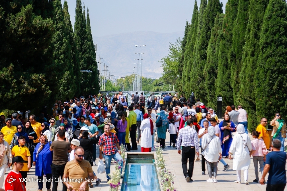 تصاویر: آرامگاه سعدی در روز برزگداشت شیخ اجل