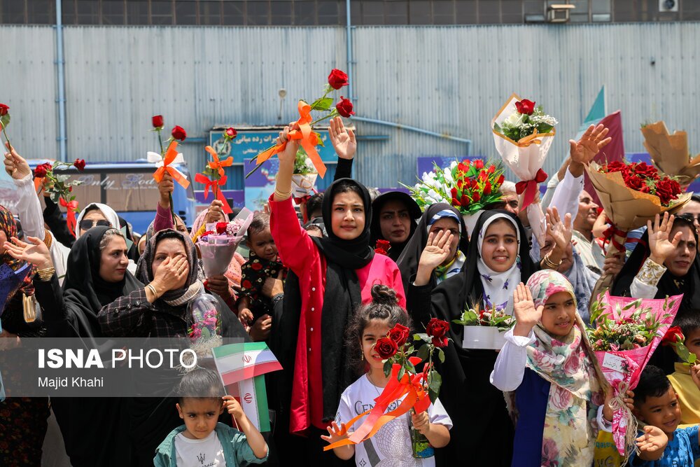 تصاویر: استقبال از ناوگروه ۸۶ نیروی دریایی