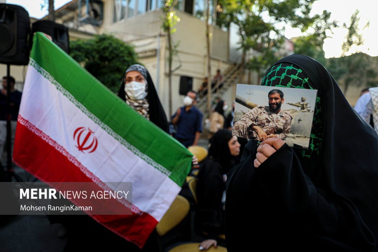 تصاویر: وداع با پیکر شهید جانی بت اوشانا