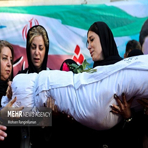 تصاویر: وداع با پیکر شهید جانی بت اوشانا