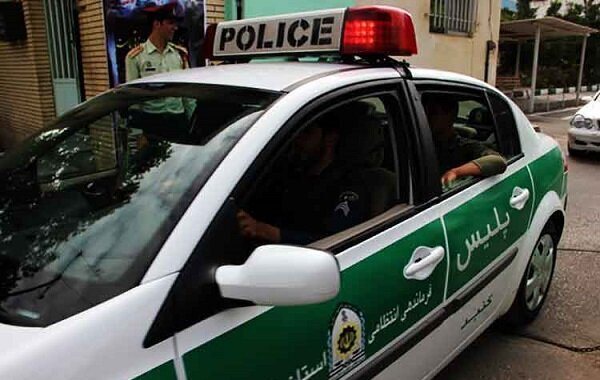 پلیس: حمله ۲ زن به آمر به معروف در مشهد / متهمان شناسایی و دستگیر شدند پلیس: حمله ۲ زن به آمر به معروف در مشهد / متهمان شناسایی و دستگیر شدند
