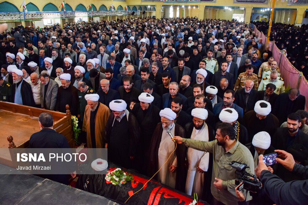 تصاویر: تشییع پیکر آیت الله سلیمانی