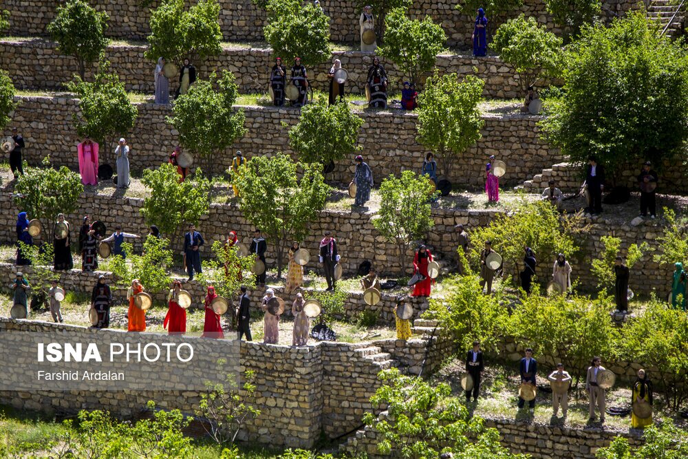 تصاویر: نوای هزار دف برفراز باینگان