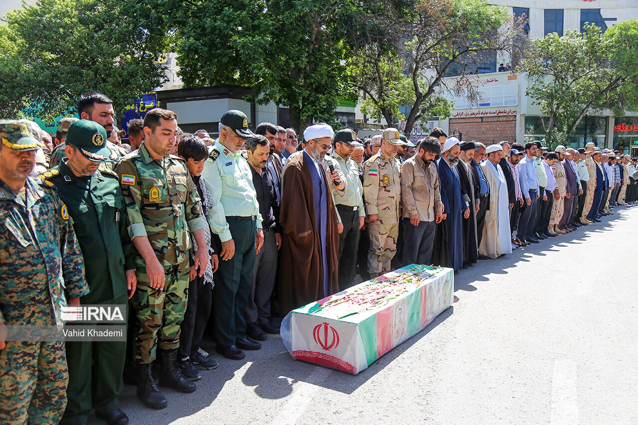 تصاویر: تشییع پیکر «محمدمهدی احمدی» که در نبرد با طالبان شهید شد